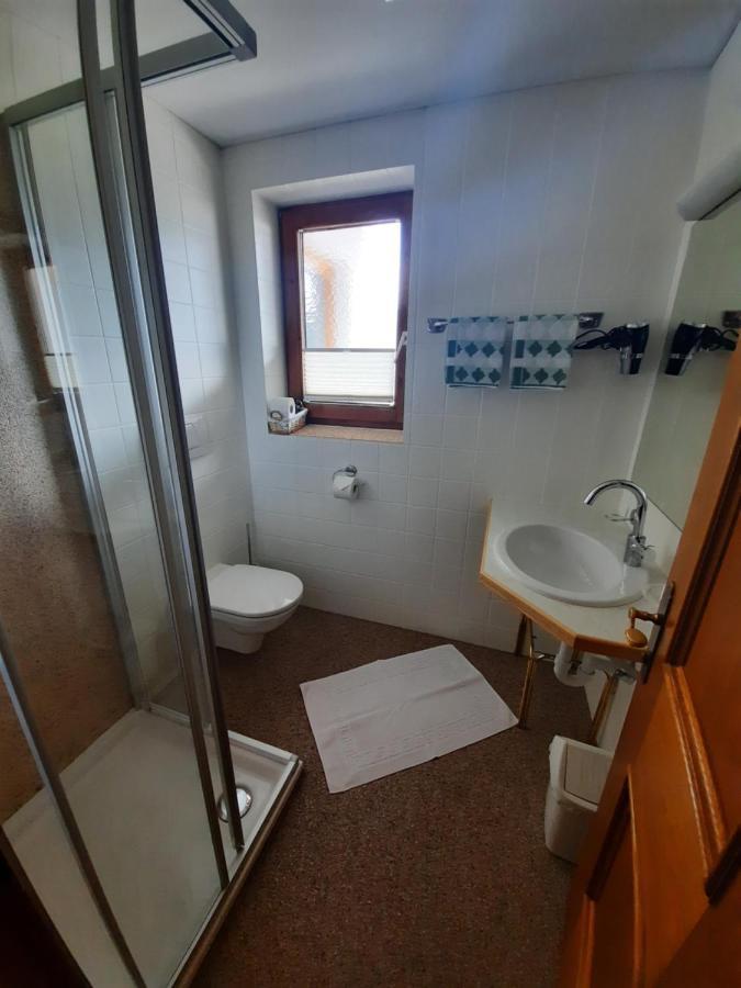 Gaestehaus Burgi Fügen Exteriör bild